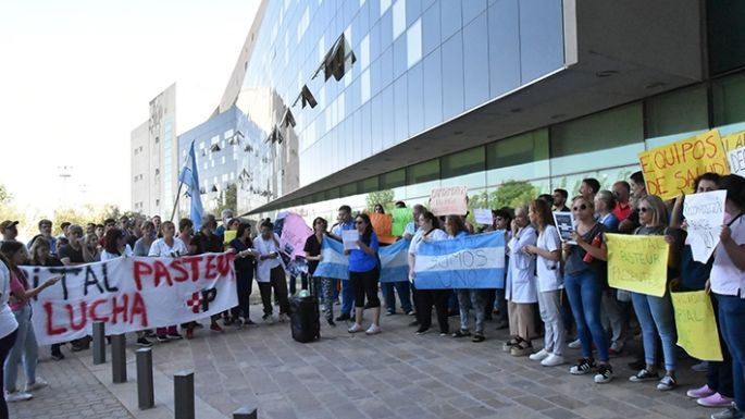 Marcha masiva por “salarios dignos”