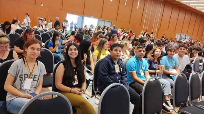 Alumnos en congreso internacional