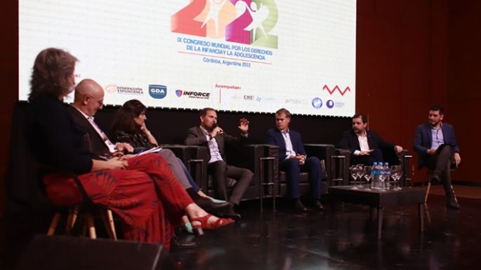 Gill repasó los programas que se aplican en la ciudad
