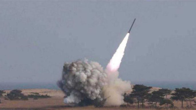 Las dos Corea intercambiaron disparos de misiles cerca de sus fronteras