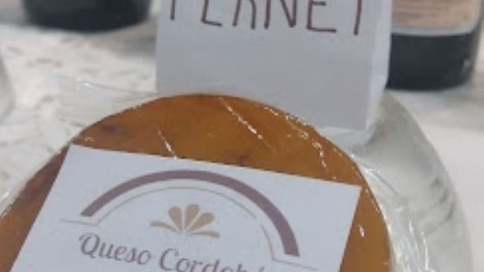Primero elaboraron un queso con fernet, ahora “champán”