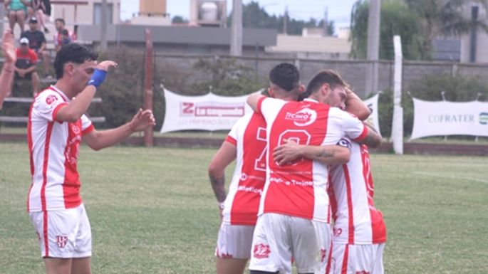 Atlético Ticino se despidió con una sonrisa
