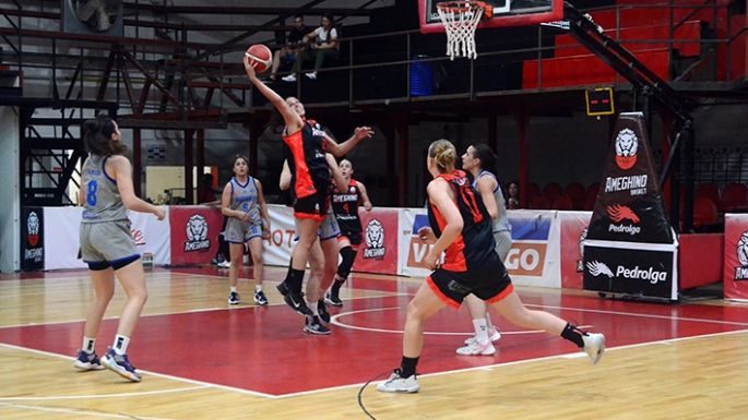 Las Leonas vencieron a Riachuelo