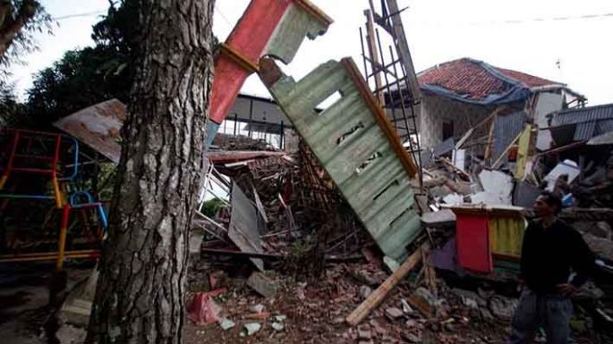 Al menos 162 muertos en la Isla de Java