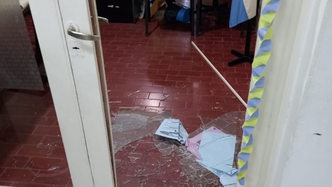 Robaron e hicieron destrozos en el colegio Manuel Anselmo Ocampo