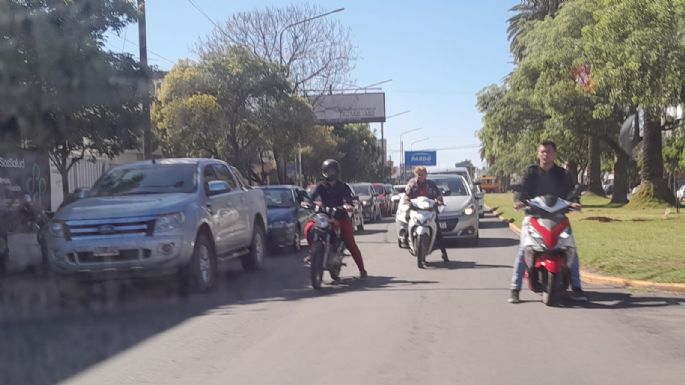 La ciudad se empezó a mover después del partido, con sus calles pintadas de celeste y blanco