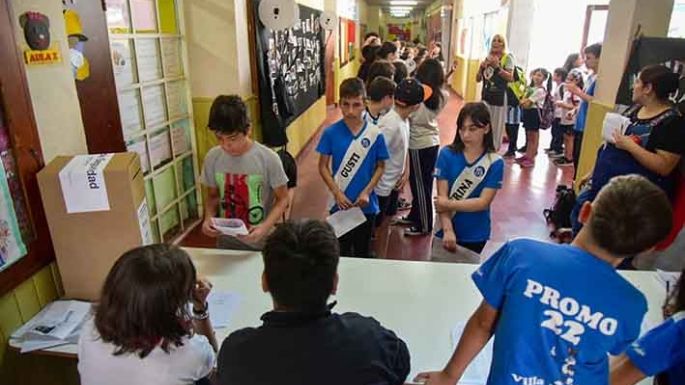 Mañana se sabrá quiénes son los nuevos intendente y vice de niños