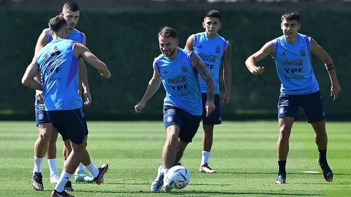 La selección volvió a practicar y Scaloni ya analiza cambios