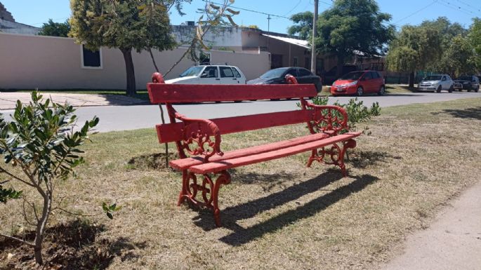 Inauguraron el primer Banco Rojo por las víctimas de violencia de género