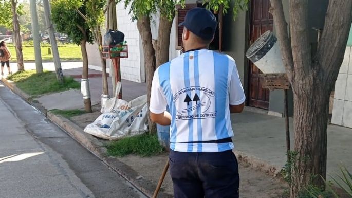 Realizan el barrido de calles con la camiseta de Argentina