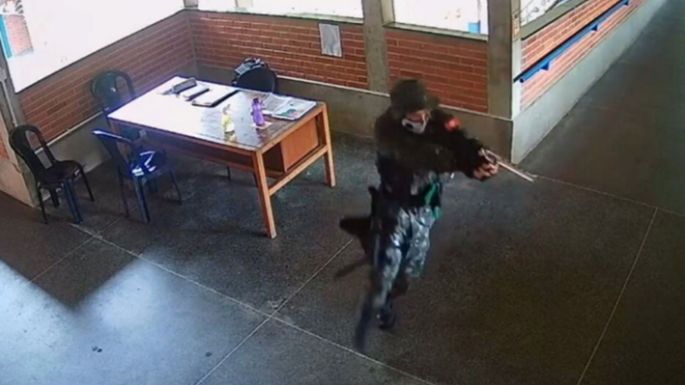 Tres muertos y 11 heridos en ataques a dos escuelas