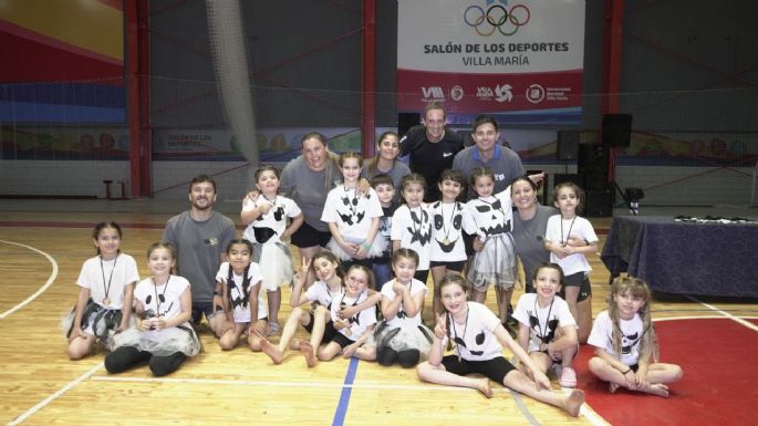 Más de 200 personas en el cierre de los "Programas" en el Salón de los Deportes