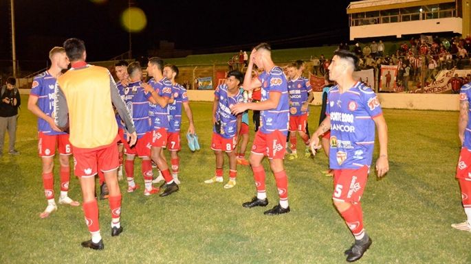 Alumni cayó goleado en Río Cuarto