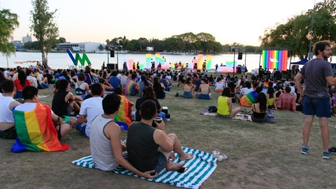 Le robaron la cámara y otras pertenencias a un fotógrafo durante la jornada del Orgullo