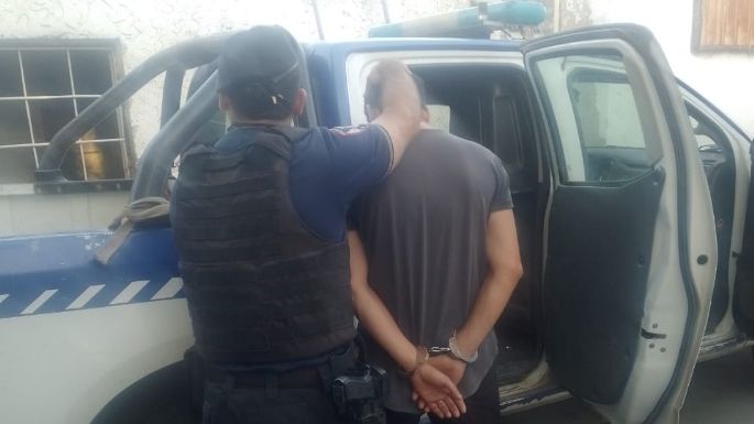 Detenido por golpear y amenazar de muerte a su pareja