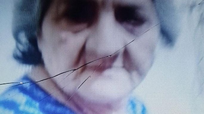 Buscan a una mujer mayor y volvió a su casa una adolescente