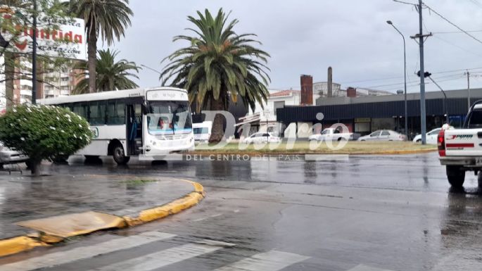 Tras el intenso calor, llovió y refrescó "un rato"