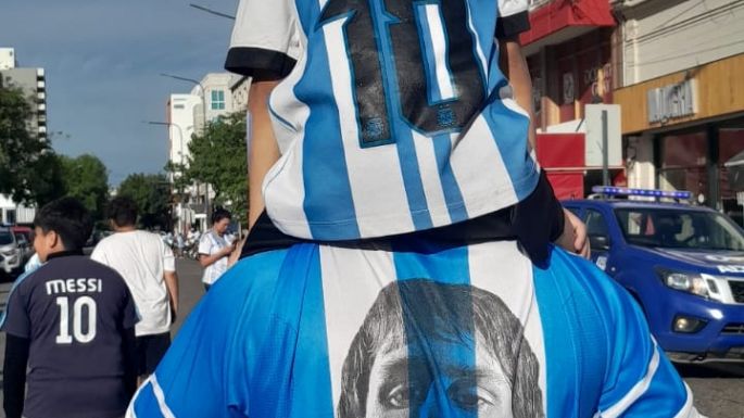 FOTOS - Villa María festeja el triunfo de Argentina  en Plaza Centenario