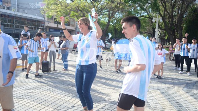 GALERÍA DE FOTOS - Festejos en Villa María por el triunfo de Argentina
