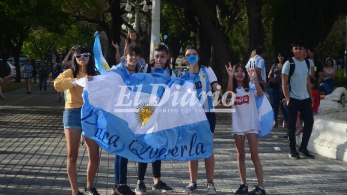 GALERÍA DE FOTOS - Festejos en Villa María por el triunfo de Argentina