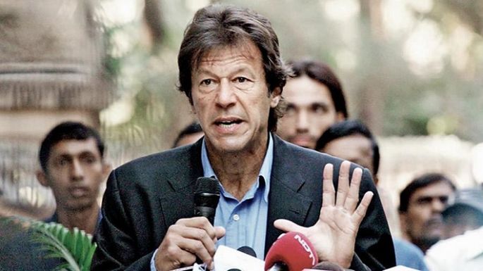 El exprimer ministro Imran Khan está estable tras el "intento de asesinato"