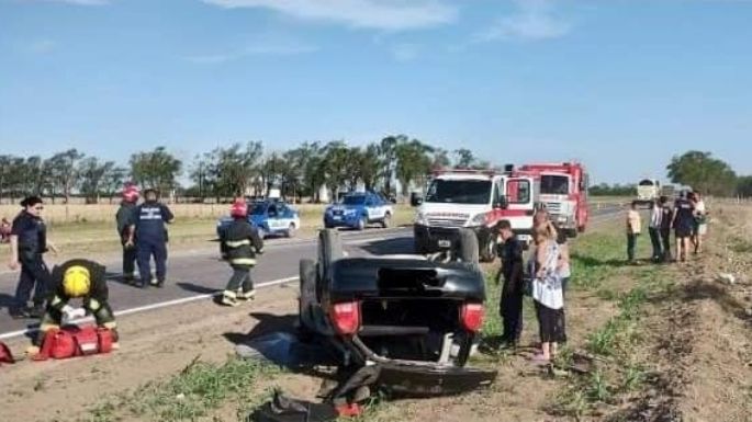 Grave choque entre una camioneta y un auto donde iban tres menores