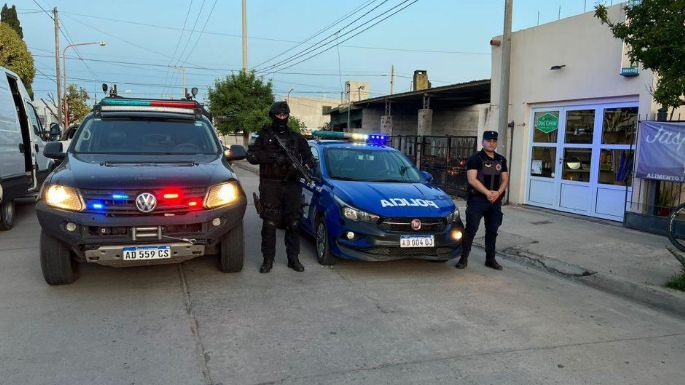 Una pareja que hacía “delivery” de drogas quedó detenida