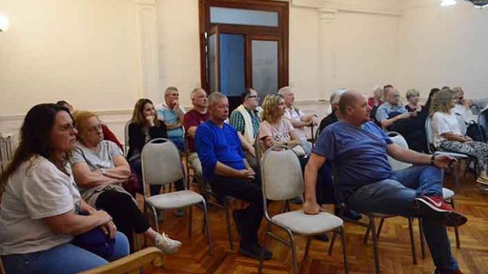 Hubo asamblea y se encontraron soluciones para la Torre Alem