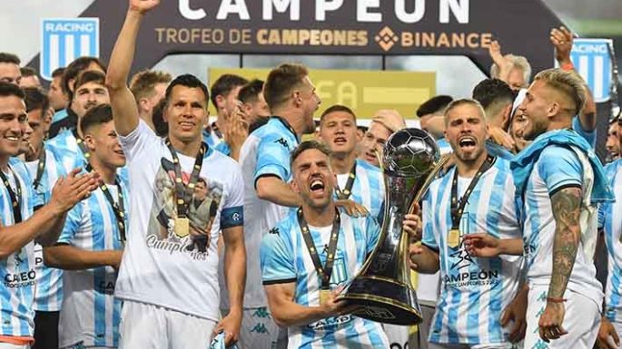 Racing ganó 2 a 1 y se llevó el Trofeo de Campeones