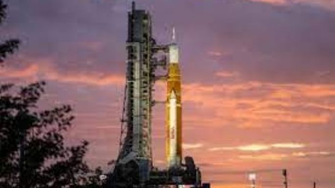 Aplazaron dos días el lanzamiento de un cohete lunar