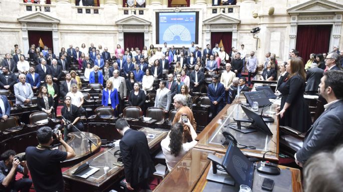 Iban a tratar la creación de universidades, una de ellas en Río Tercero