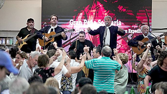 Éxito de  una peña solidaria