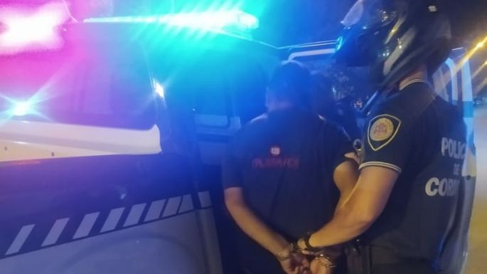 Intentaba abrir vehículos estacionados y fue detenido
