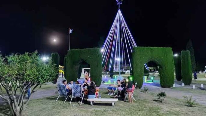 Con las luces listas, palpitan Navidad