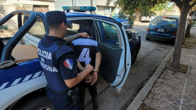 Robó tres puertas de una obra en construcción y quedó detenido