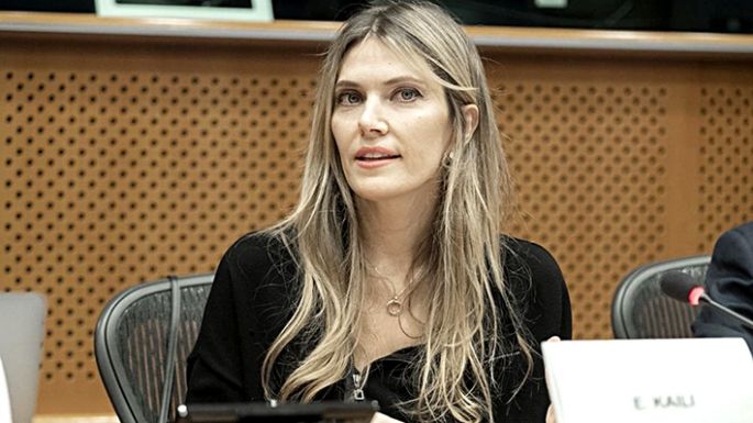 Destituyeron a Eva Kaili