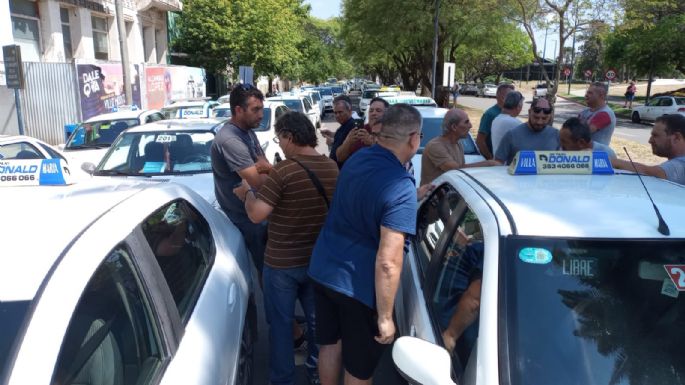 Se aprobó un aumento promedio del 27,2% para taxis