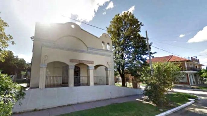 Golpeó con un adoquín a un indigente y lo mató