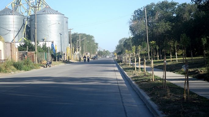En Los Barrios - Hoy, Industrial y Evita