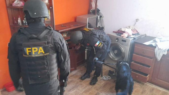 Un perro de la FPA encontró cocaína escondida en un horno