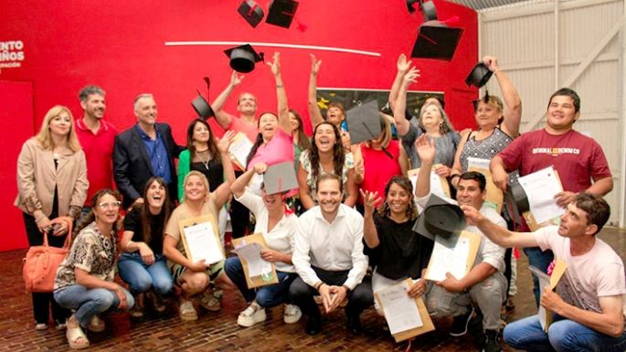 Egresados recibieron sus diplomas