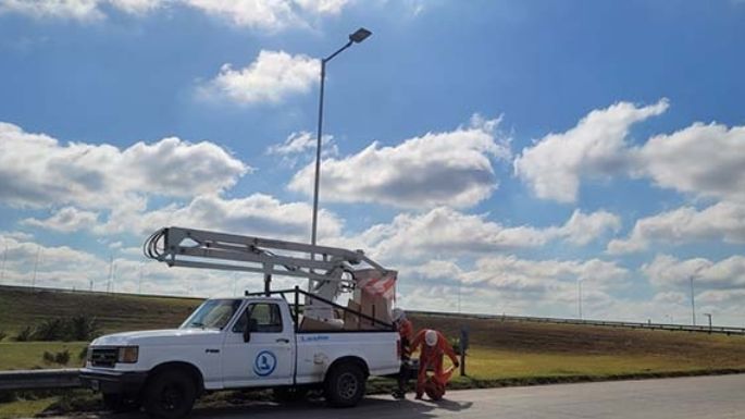 Renuevan los sistemas lumínicos en los tres accesos a la autopista
