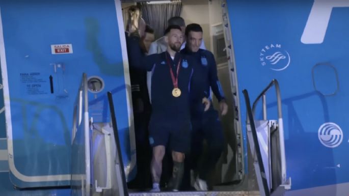 ¡Los campeones llegaron a la Argentina y trajeron la Copa a casa!