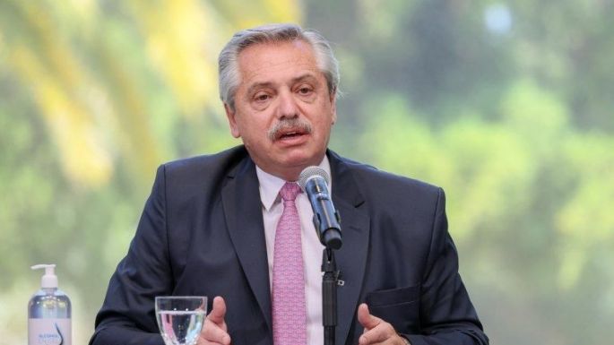 "Estamos dejando un país en marcha", dijo Alberto Fernández