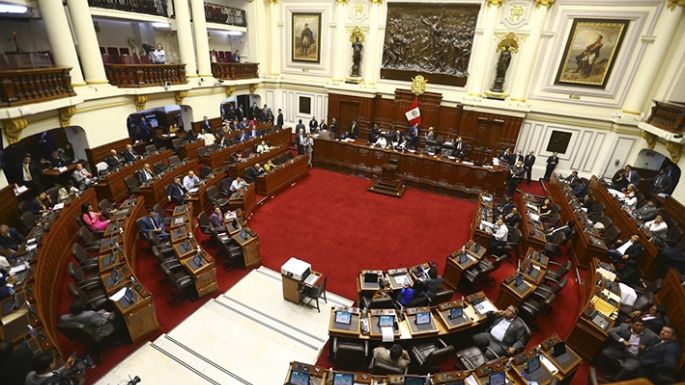 El Congreso aprobó adelantar elecciones