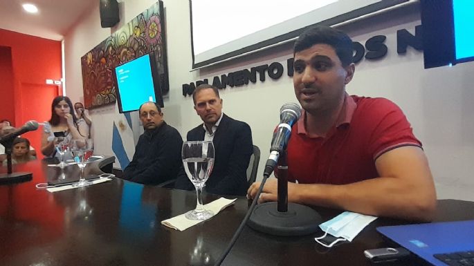 Gill presentó el proyecto de autopista: "es de una magnitud enorme"