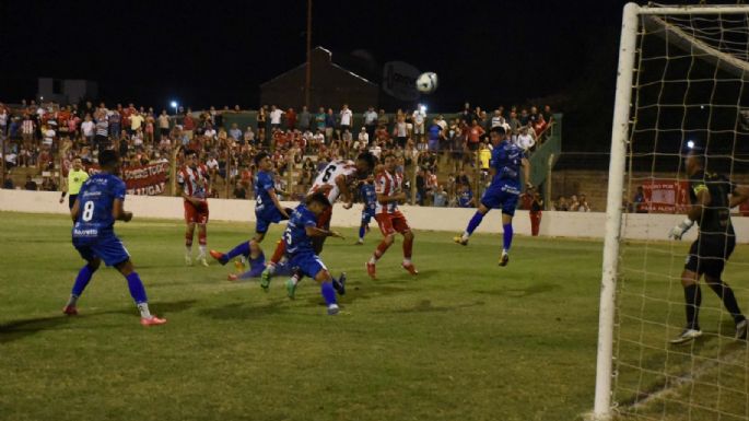 Alumni tuvo una remontada heroica, pero quedó eliminado por penales