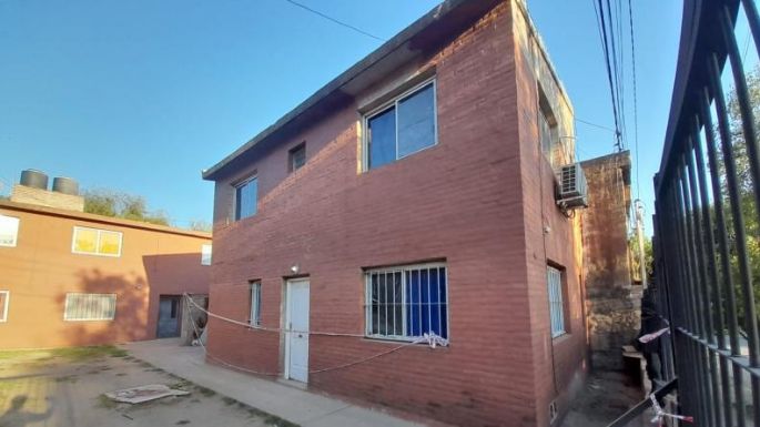 El exesposo de la policía que mató al hijo de ambos dijo que tenía "antecedentes psiquiátricos"