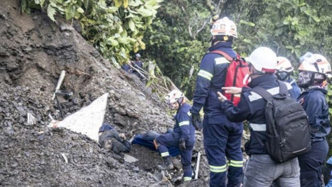 Un deslizamiento de tierra sepultó a 27 colombianos