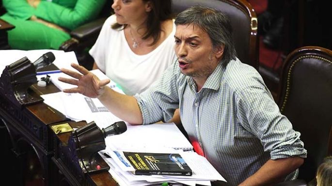 Máximo Kirchner renunció a la presidencia del bloque del FDT
